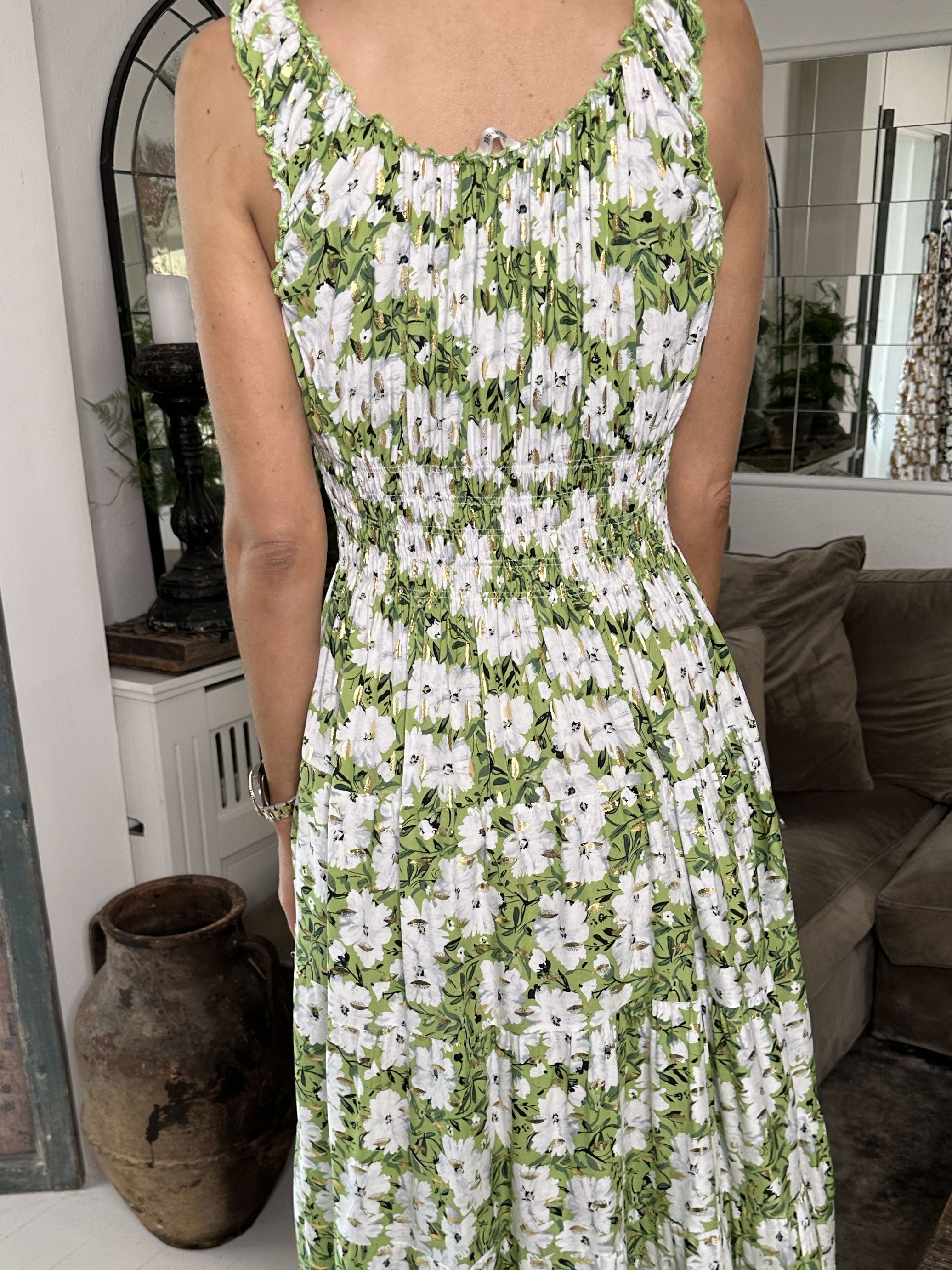 Alicia summer Short - Sød stropkjole med sommerblomster